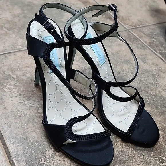 Betsey Johnson heels size 8.5 - Picture 3 of 12